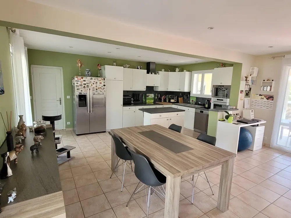 Detached House Of 190 M² In Puimisson