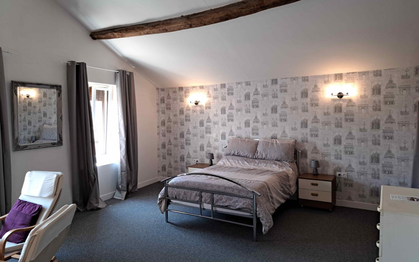 House Of 6 Bedrooms With Renovated Features In [location]