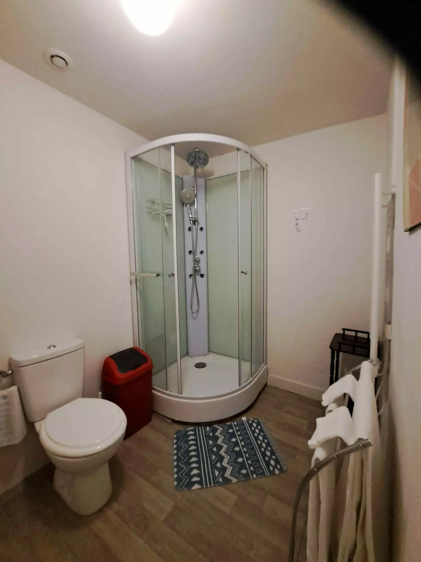 House Of 6 Bedrooms With Renovated Features In [location]