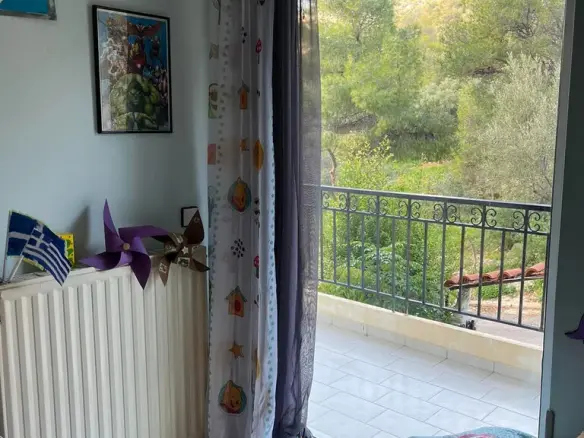 3-bedroom Flat In Petroupoli, Greece (128 M²)