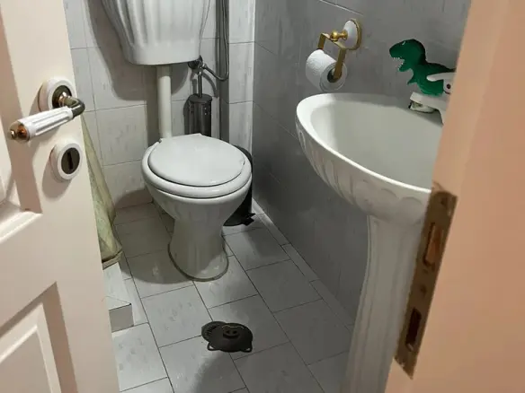 3-bedroom Flat In Petroupoli, Greece (128 M²)
