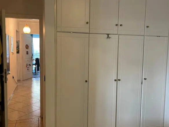3-bedroom Flat In Petroupoli, Greece (128 M²)