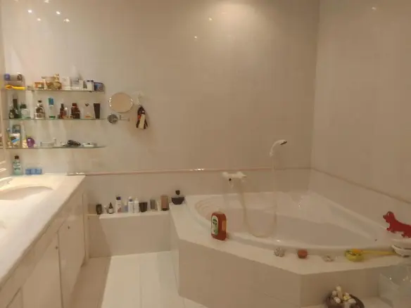 5-bedroom Detached House In Voula, Greece (483 M²)