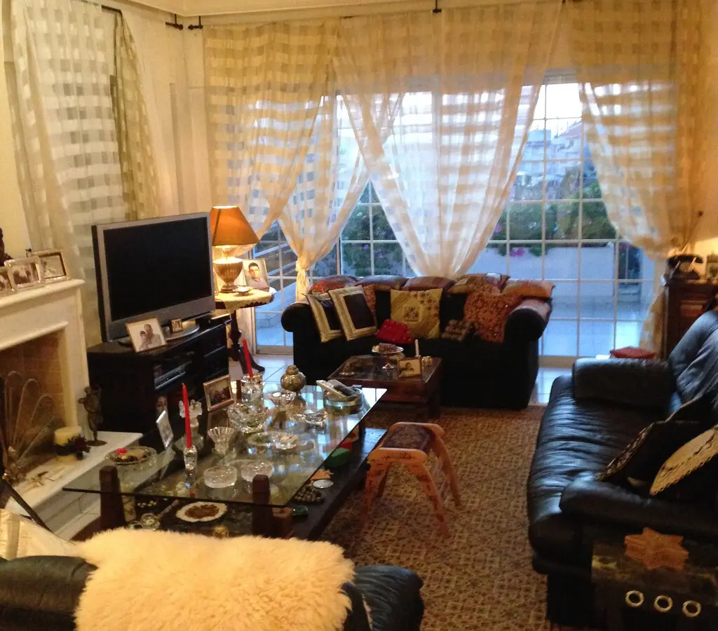 5-bedroom Detached House In Voula, Greece (483 M²)