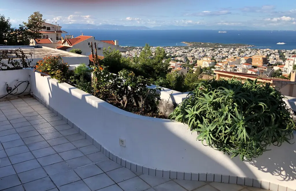 Detached House Of 483 M² In Athens