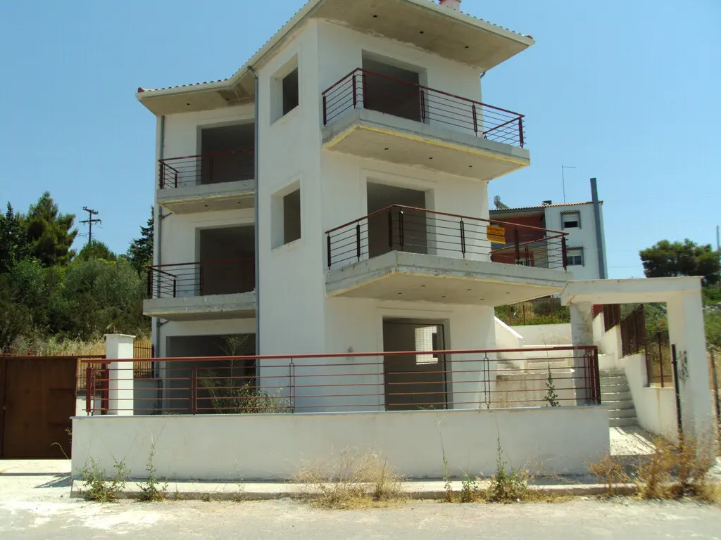 Maisonette Of 195 M² On Euboea Island