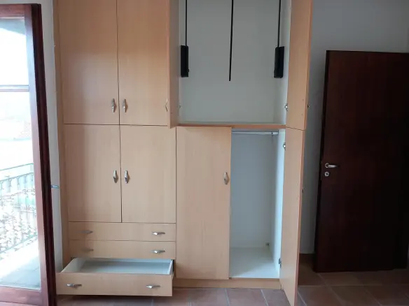 2-bedroom Building In Arachova, Greece (183 M²)