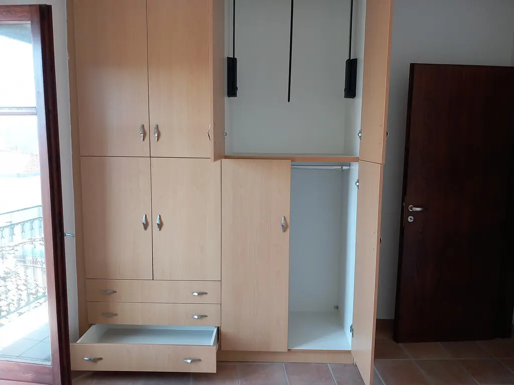Building Of 183 M² In Arachova
