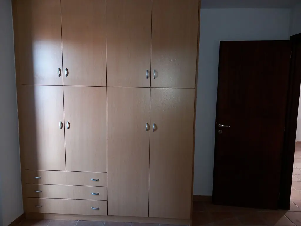 Building Of 183 M² In Arachova