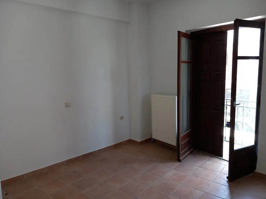 Building Of 183 M² In Arachova