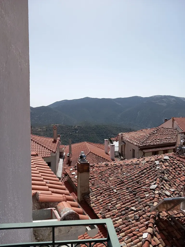 Building Of 183 M² In Arachova