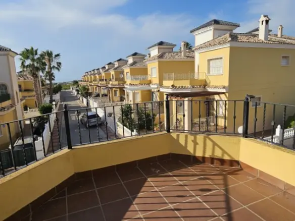 3-bedroom Detached Villa In Lo Crispin, Spain (101 M²)