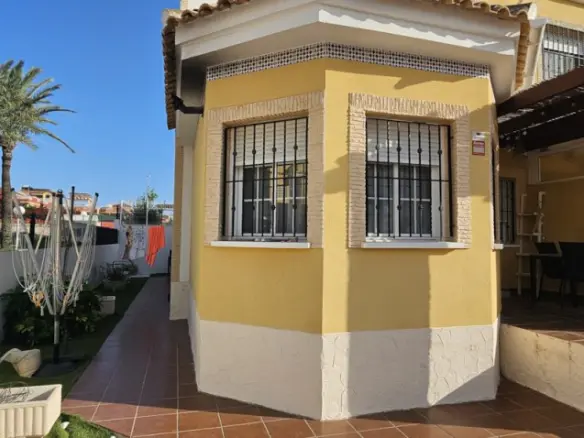 3-bedroom Detached Villa In Lo Crispin, Spain (101 M²)