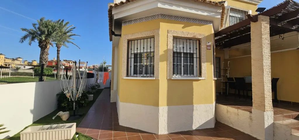 Detached Villa Of 101 M² In Lo Crispin, Spain