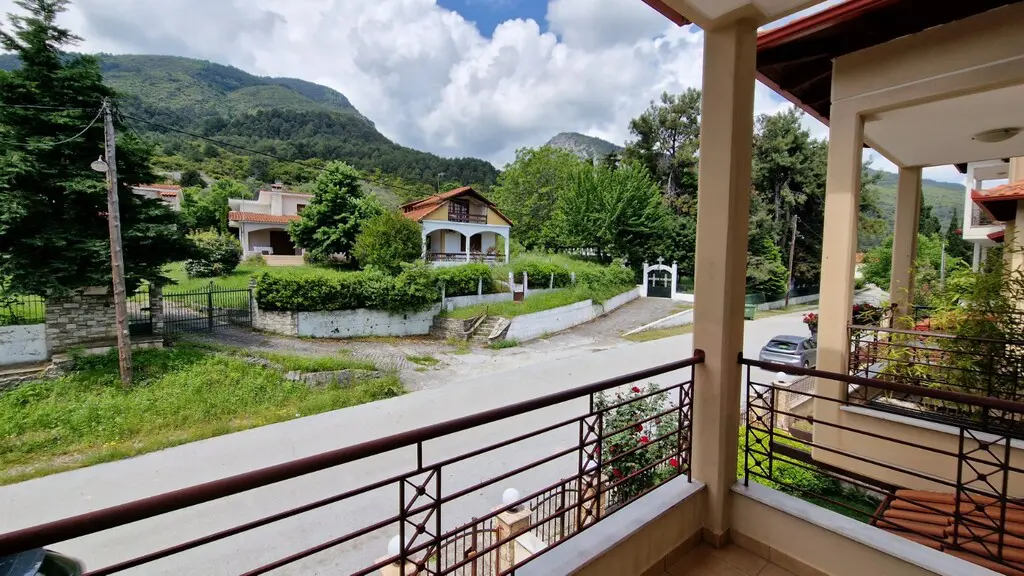Maisonette Of 181 M² On The Olympic Coast
