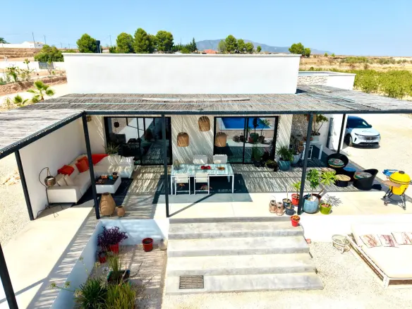 5-bedroom Detached Villa In Pinoso, Spain (255 M²)