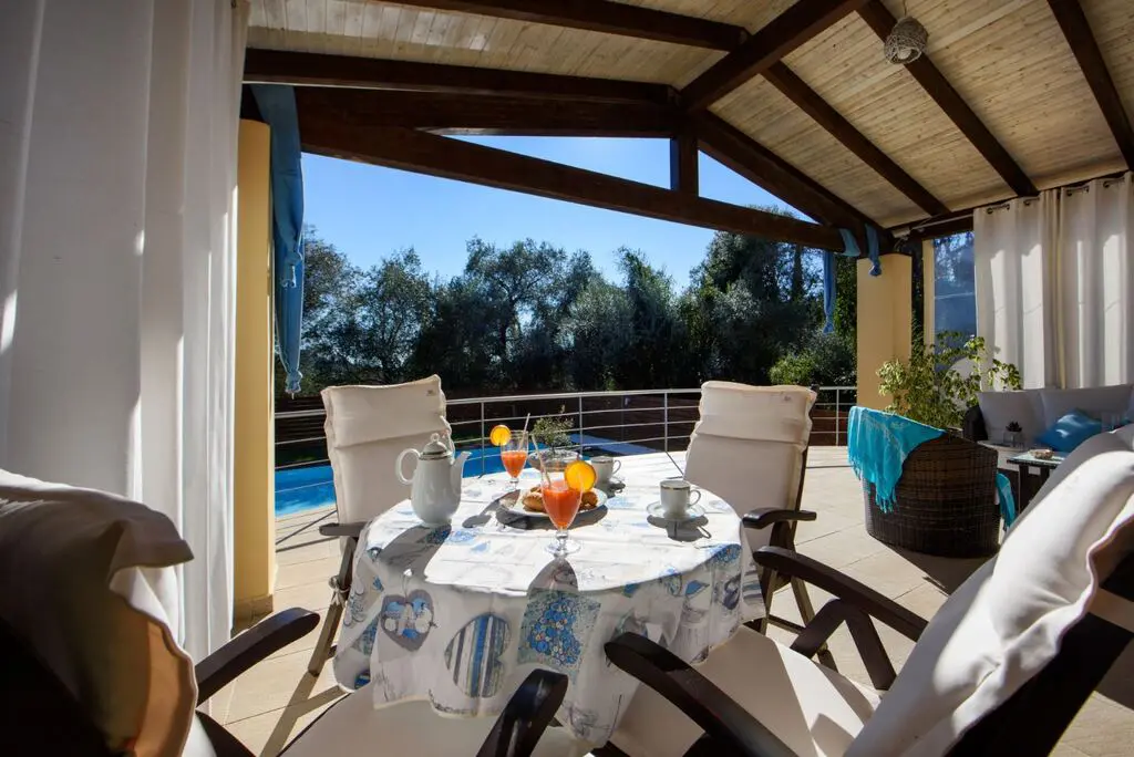 Villa Of 280 M² In Corfu