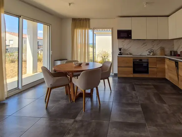 2-bedroom House In Limoux, France (79 M²)