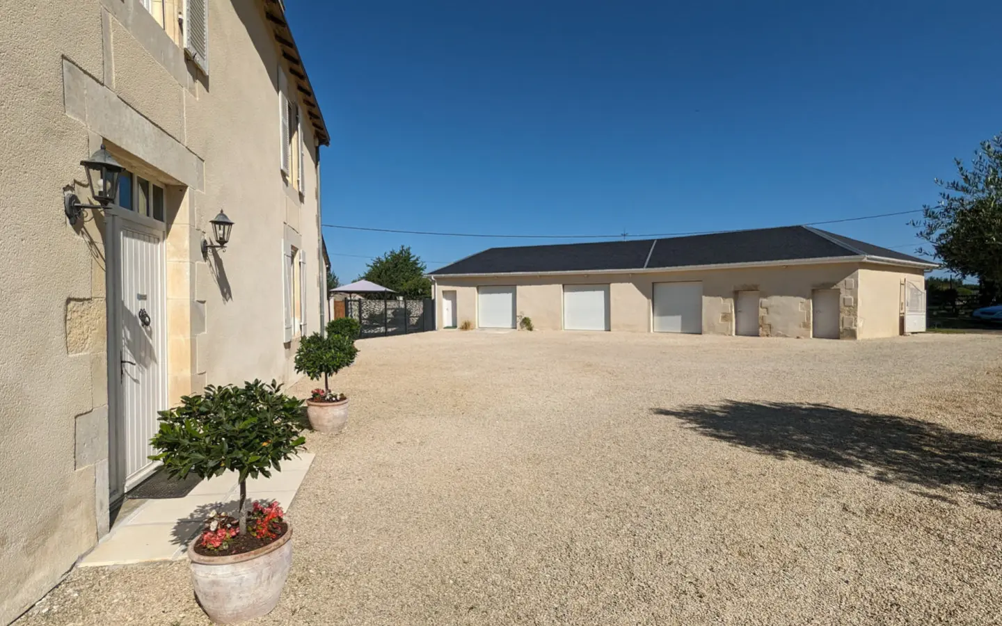 4-bedroom Maison De Maitre In Romagne, France (274 M²)