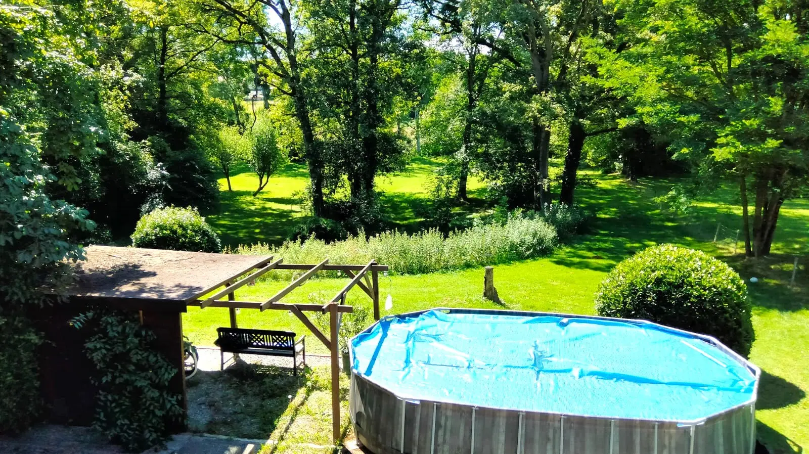 5-bedroom Country House In Pressac, France (156 M²)