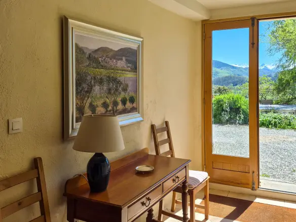 5-bedroom Country House In Soula, France (256 M²)