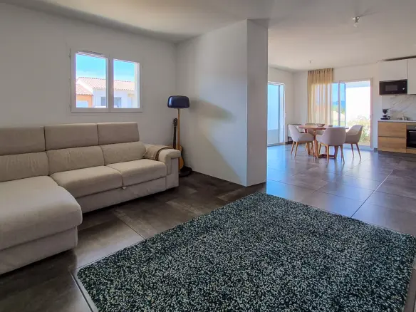 2-bedroom House In Limoux, France (79 M²)