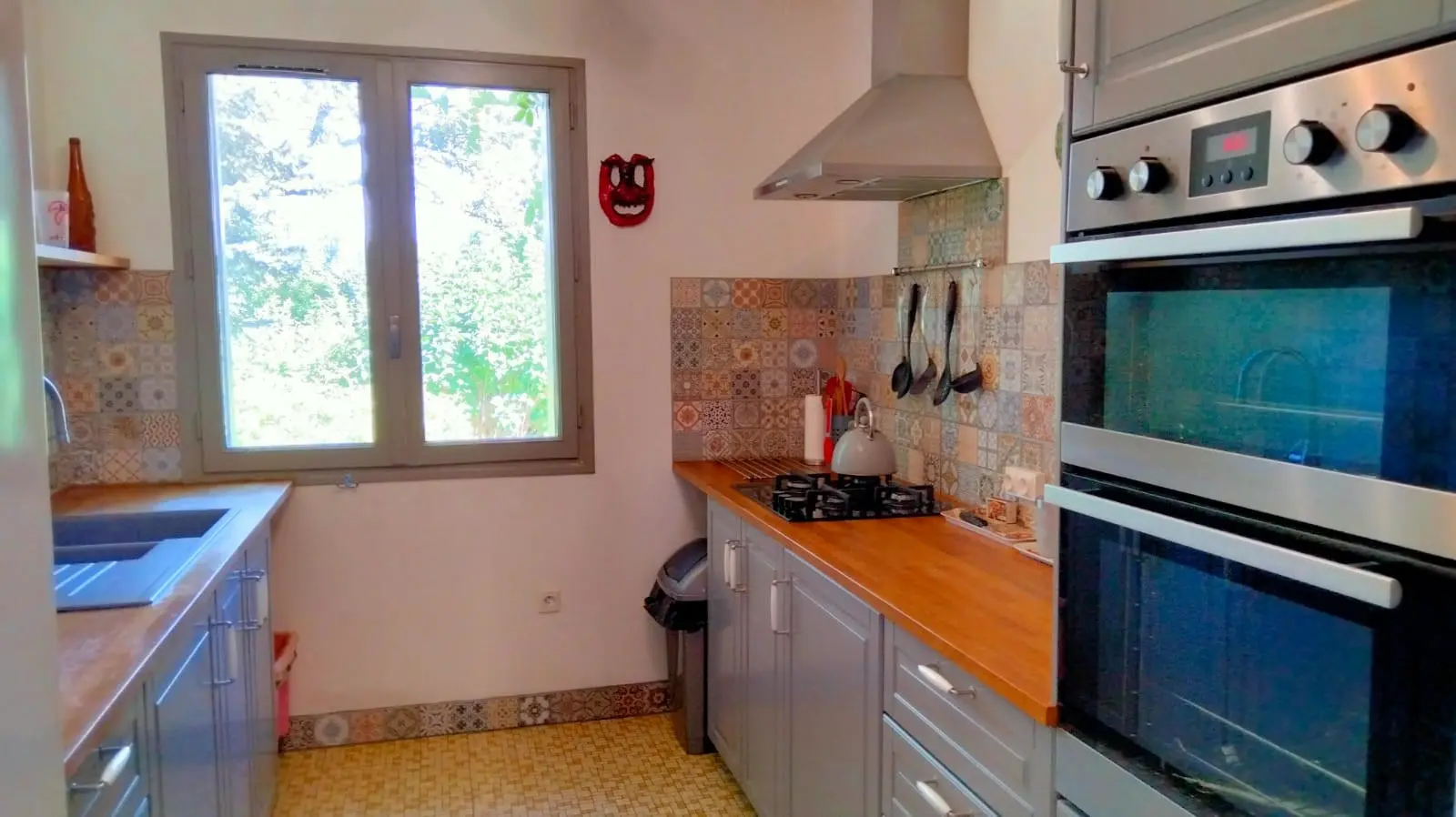 5-bedroom Country House In Pressac, France (156 M²)
