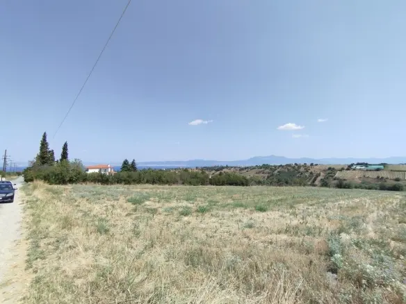 Land Of 6800 M² In The Suburbs Of Thessaloniki