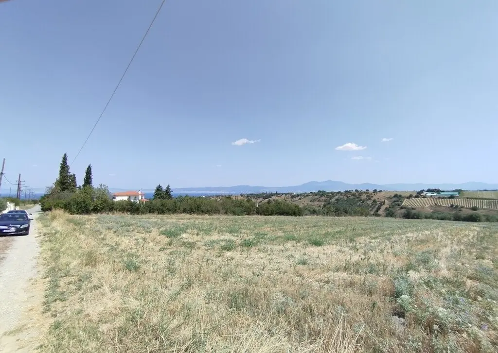 Land Of 6800 M² In The Suburbs Of Thessaloniki