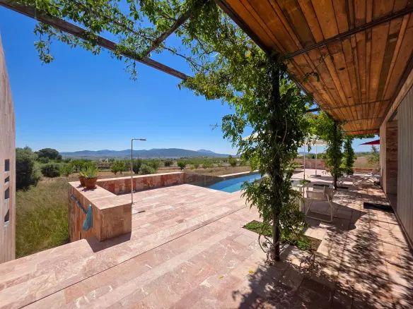 3-bedroom Detached Villa In Pinoso, Spain (225 M²)
