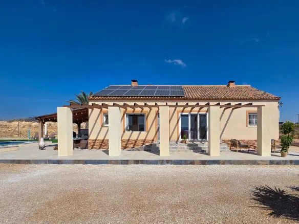 3-bedroom Detached Villa In Pinoso, Spain (112 M²)