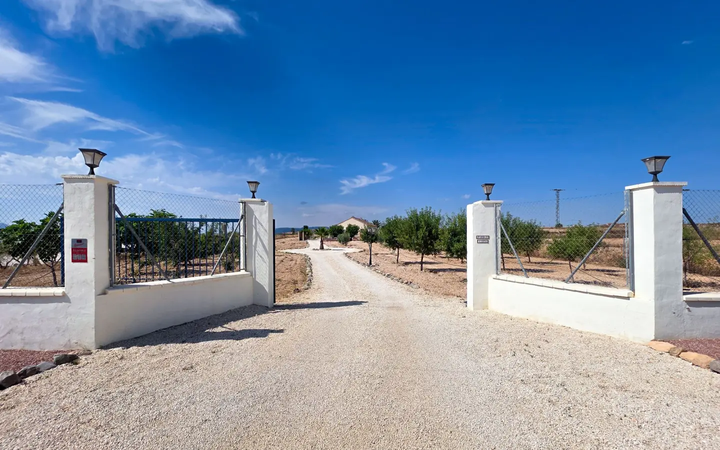 3-bedroom Detached Villa In Pinoso, Spain (112 M²)