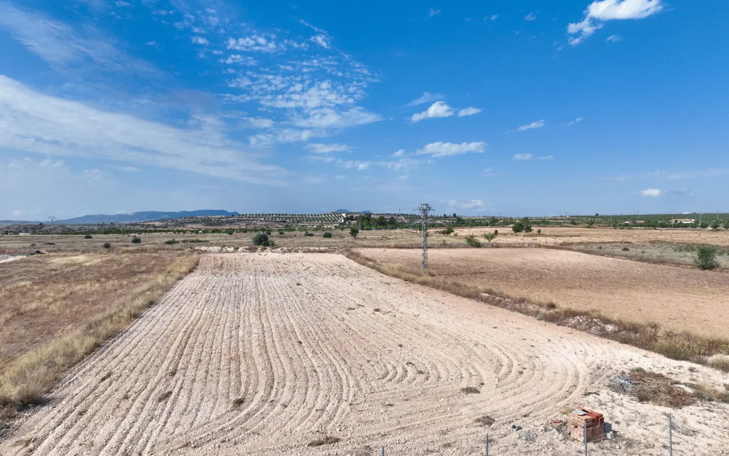 3-bedroom Detached Villa In Pinoso, Spain (112 M²)