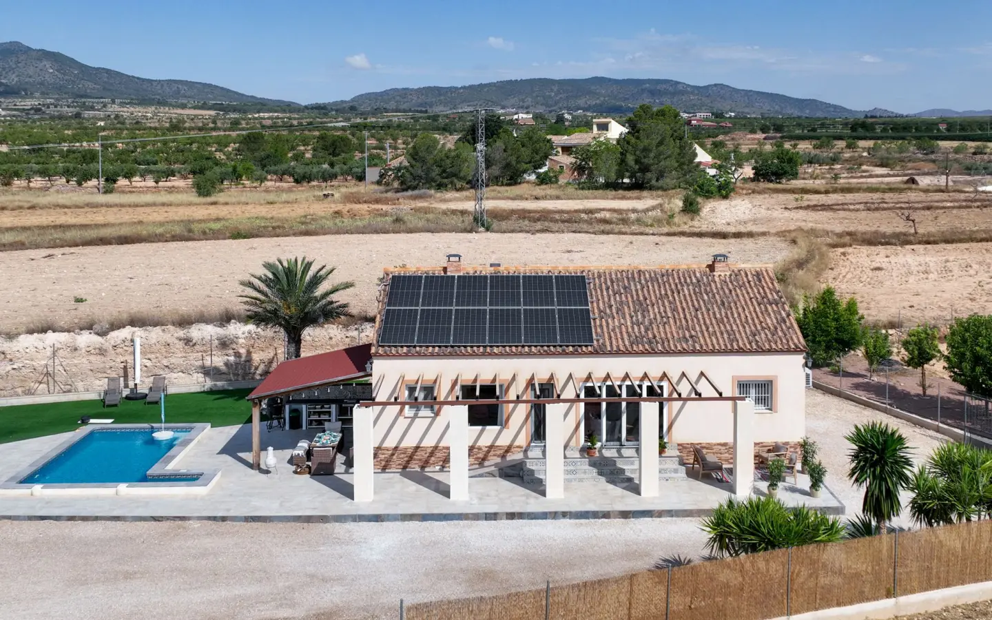 3-bedroom Detached Villa In Pinoso, Spain (112 M²)