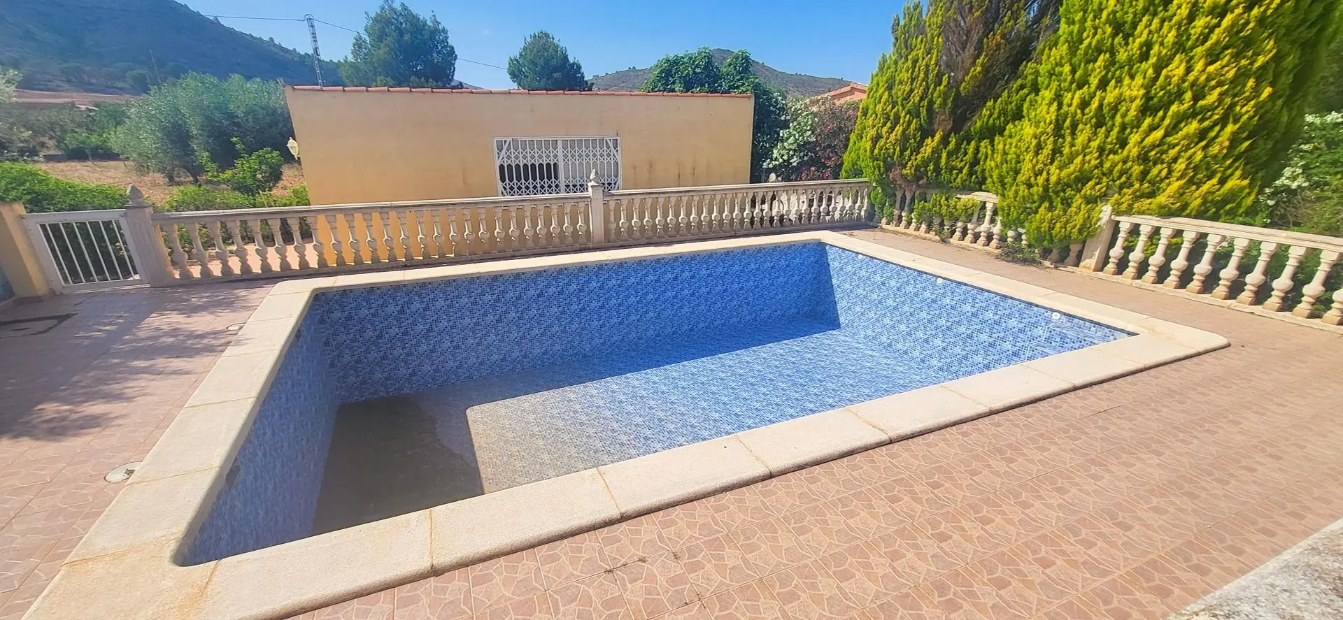 Detached Villa Of 157 M² With Garden In Hondón De Las Nieves