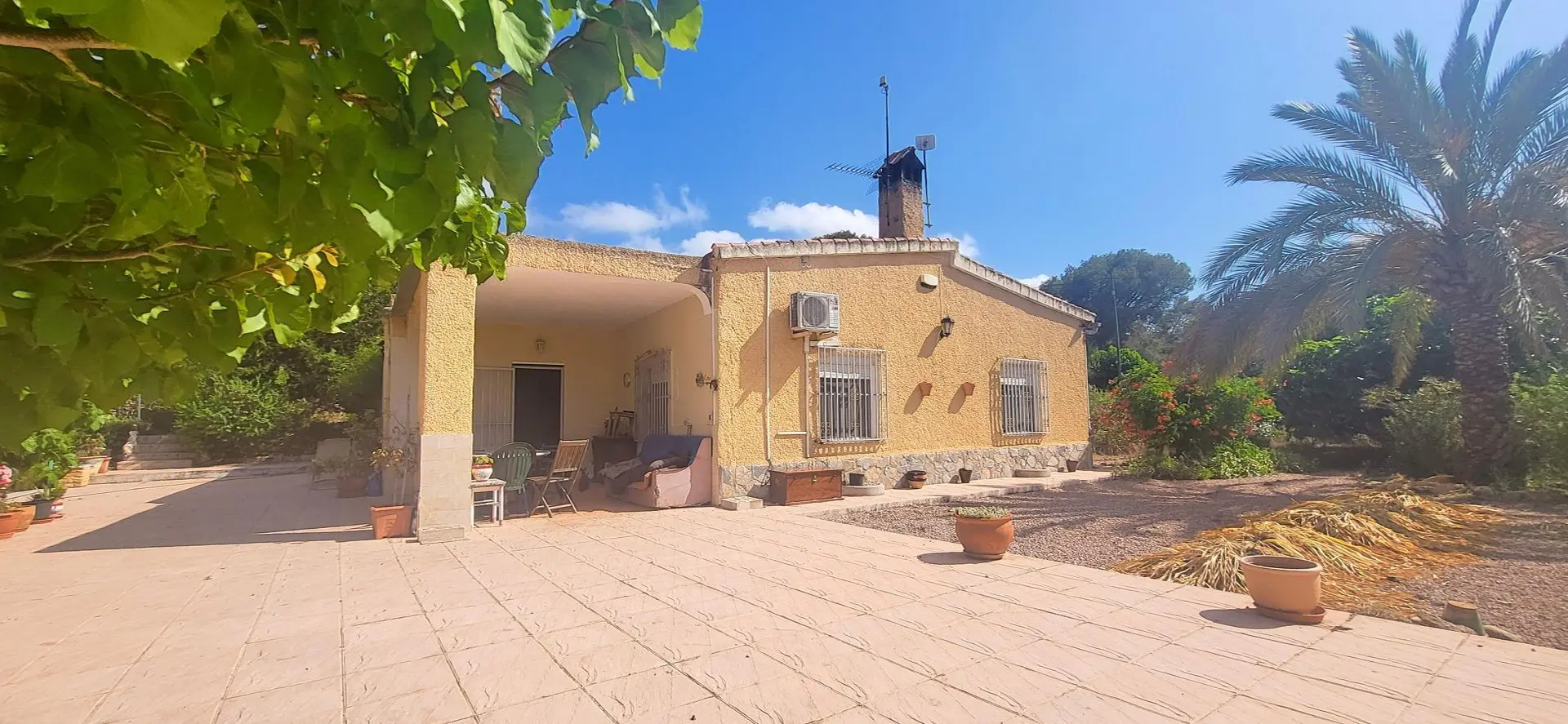 Detached Villa Of 157 M² With Garden In Hondón De Las Nieves