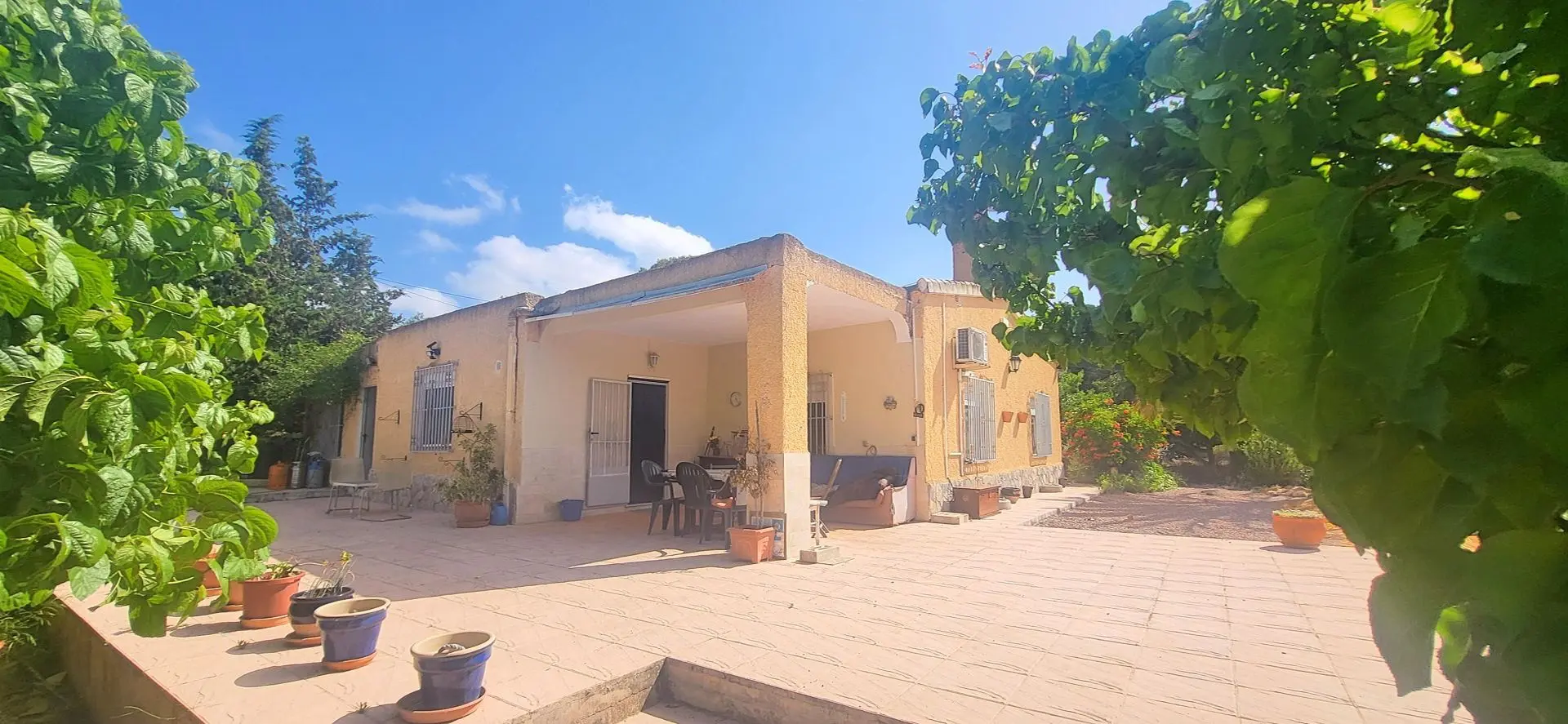 Detached Villa Of 157 M² With Garden In Hondón De Las Nieves