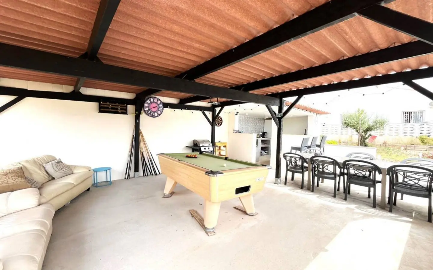 Country House Of 0 M² With In Sax, Spain