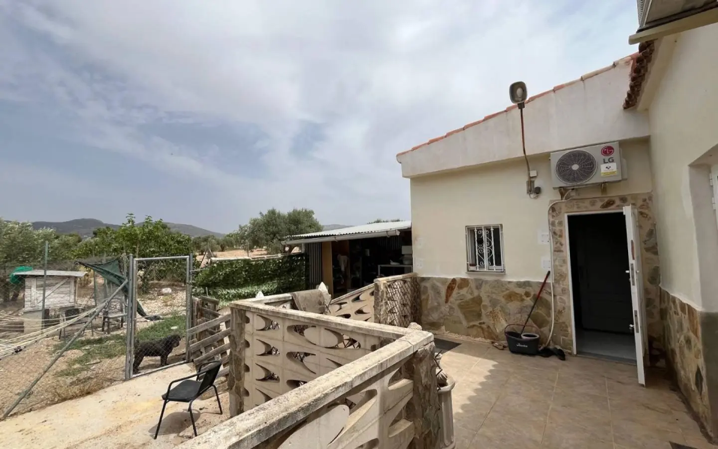 Country House Of 0 M² With In Sax, Spain