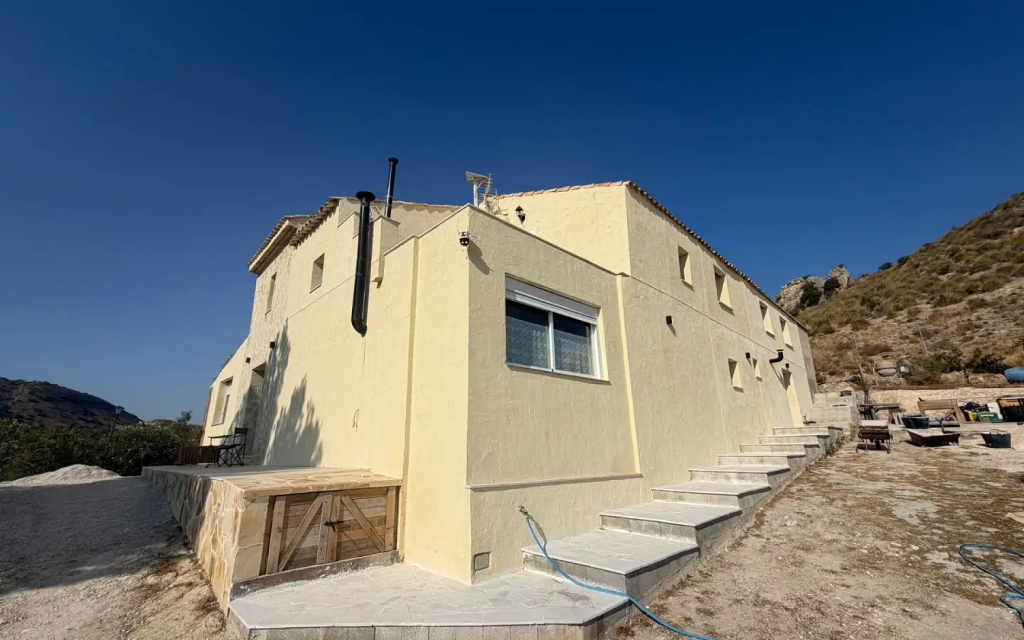 6-bedroom Country House In Aspe, Spain (337 M²)