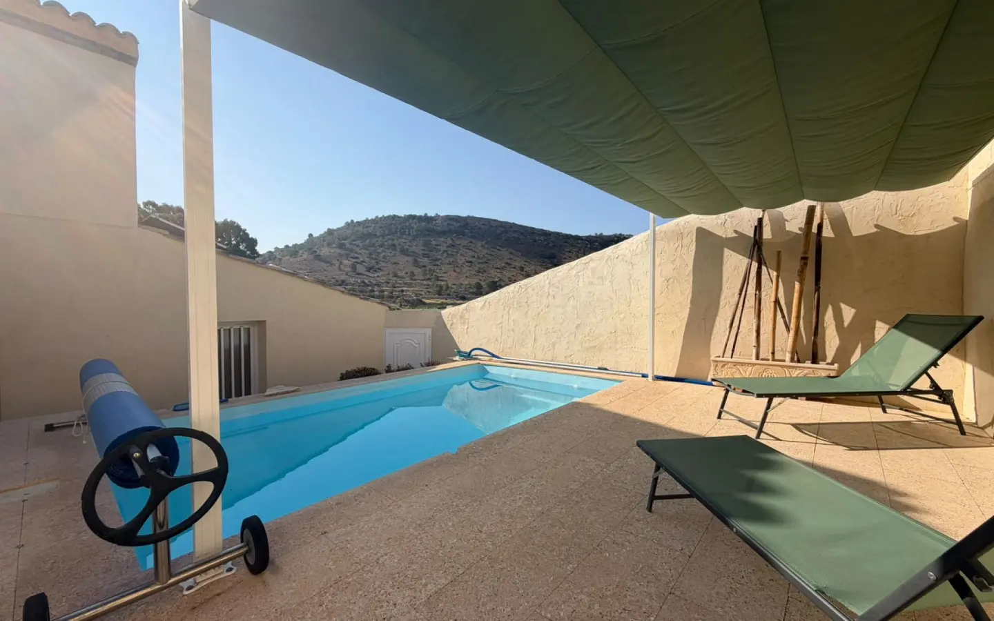 6-bedroom Country House In Aspe, Spain (337 M²)