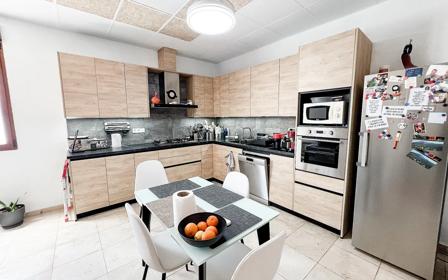 3-bedroom Townhouse In Pinoso, Spain (182 M²)
