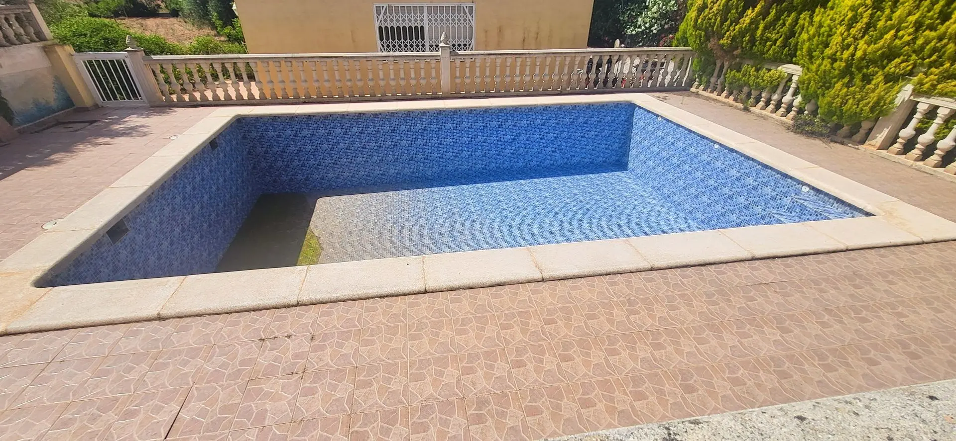 Detached Villa Of 157 M² With Garden In Hondón De Las Nieves