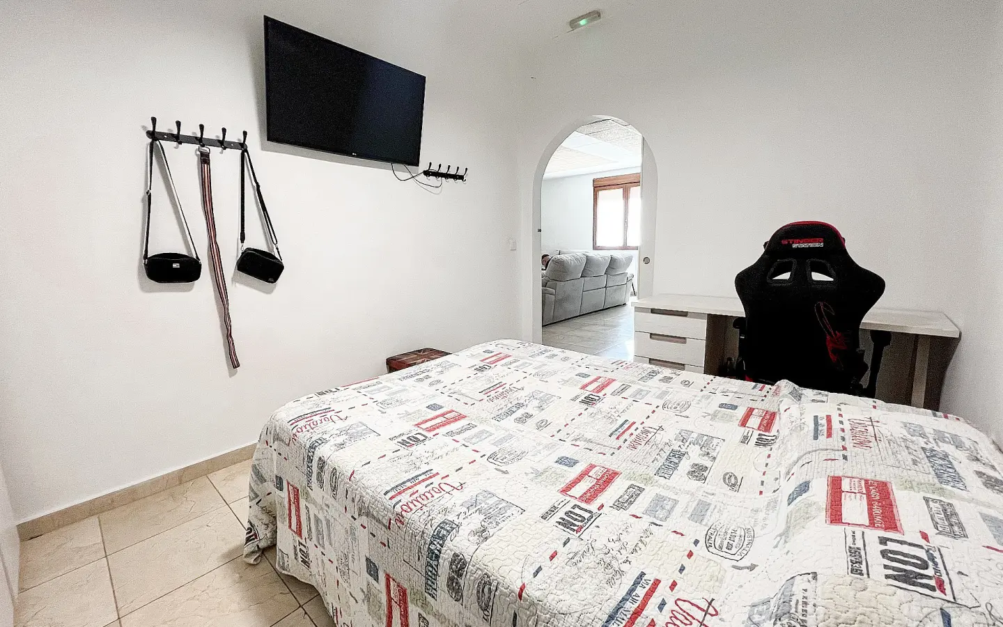 3-bedroom Townhouse In Pinoso, Spain (182 M²)