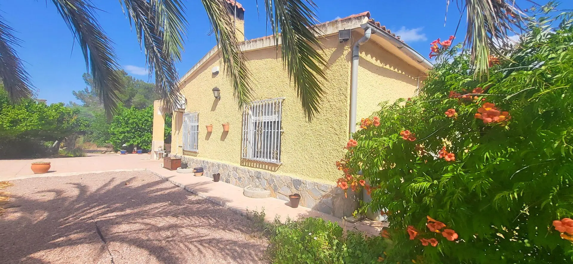Detached Villa Of 157 M² With Garden In Hondón De Las Nieves