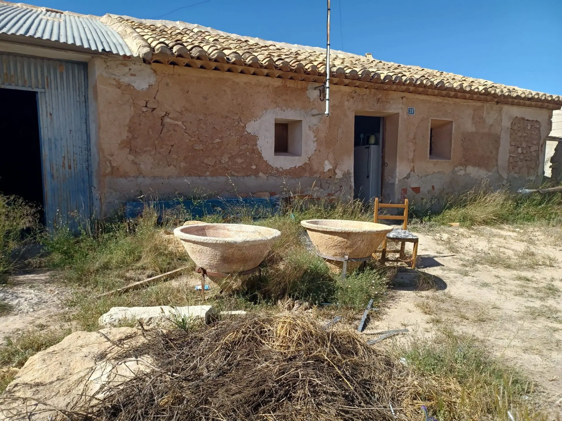 Country House Of 128 M² In Pinoso, Spain