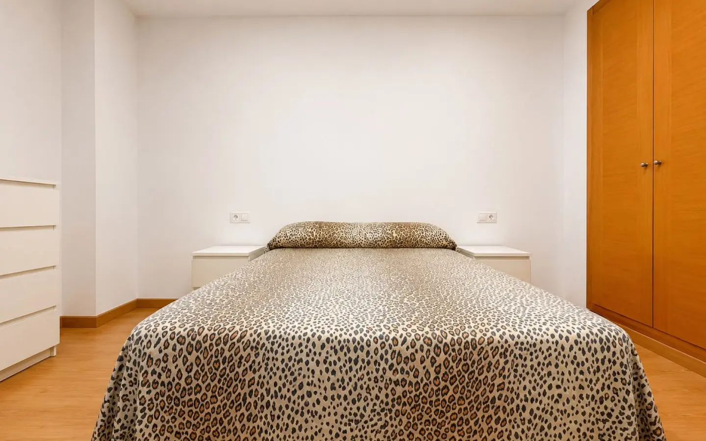 Apartment Of 60 M² In Elda, Spain