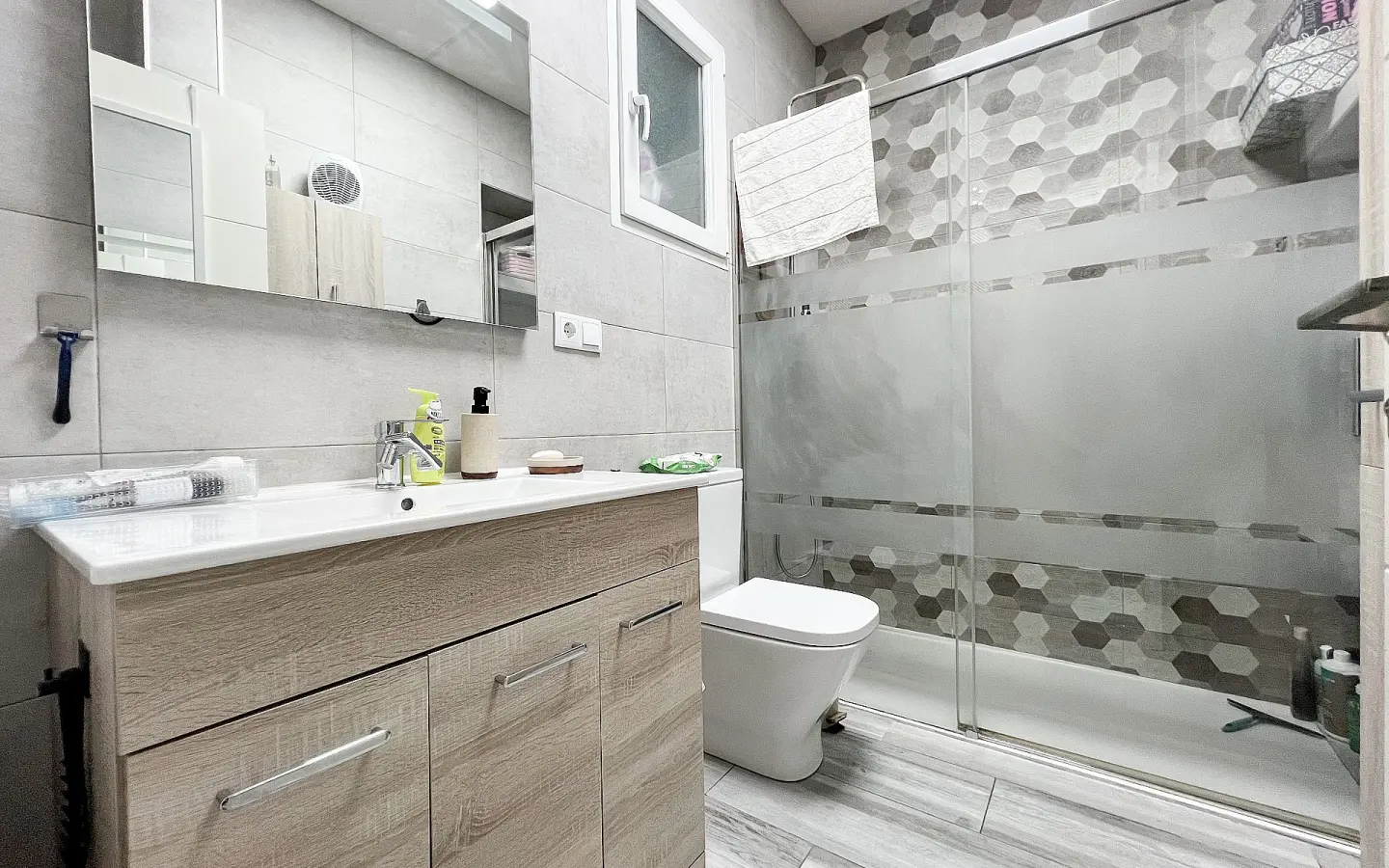3-bedroom Townhouse In Pinoso, Spain (182 M²)
