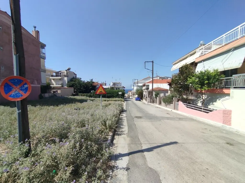 Land Of 547 M² In The Suburbs Of Thessaloniki