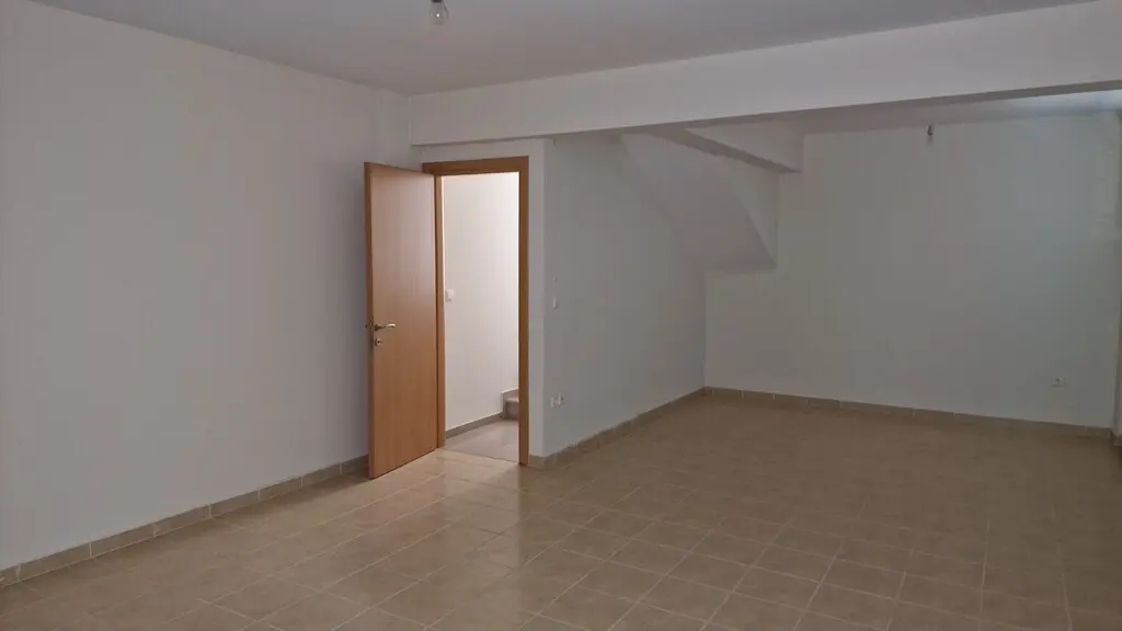 Maisonette Of 181 M² On The Olympic Coast
